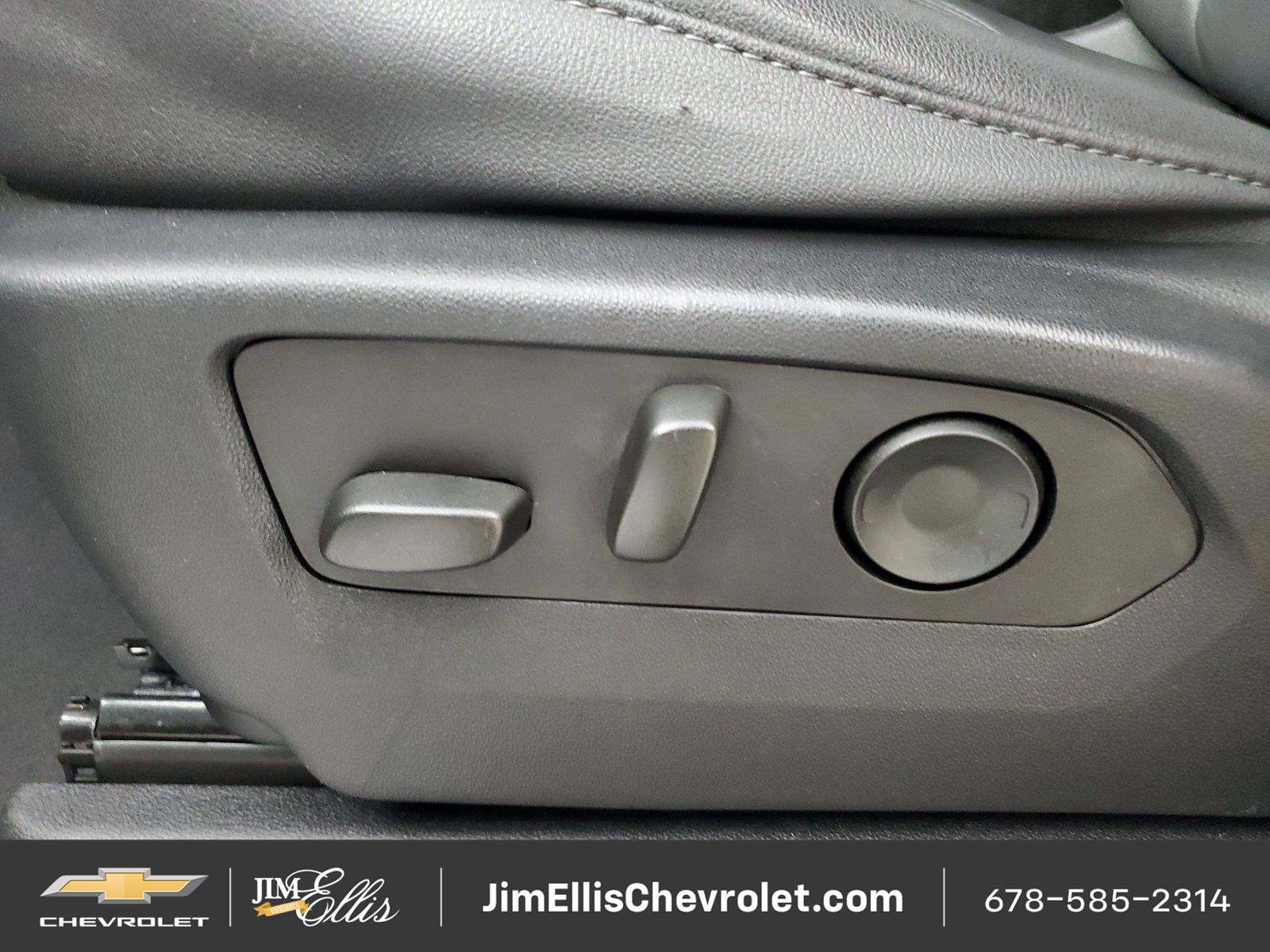 Used 2023 Chevrolet Tahoe Z71 w/ Luxury Package AWD/4WD image 21