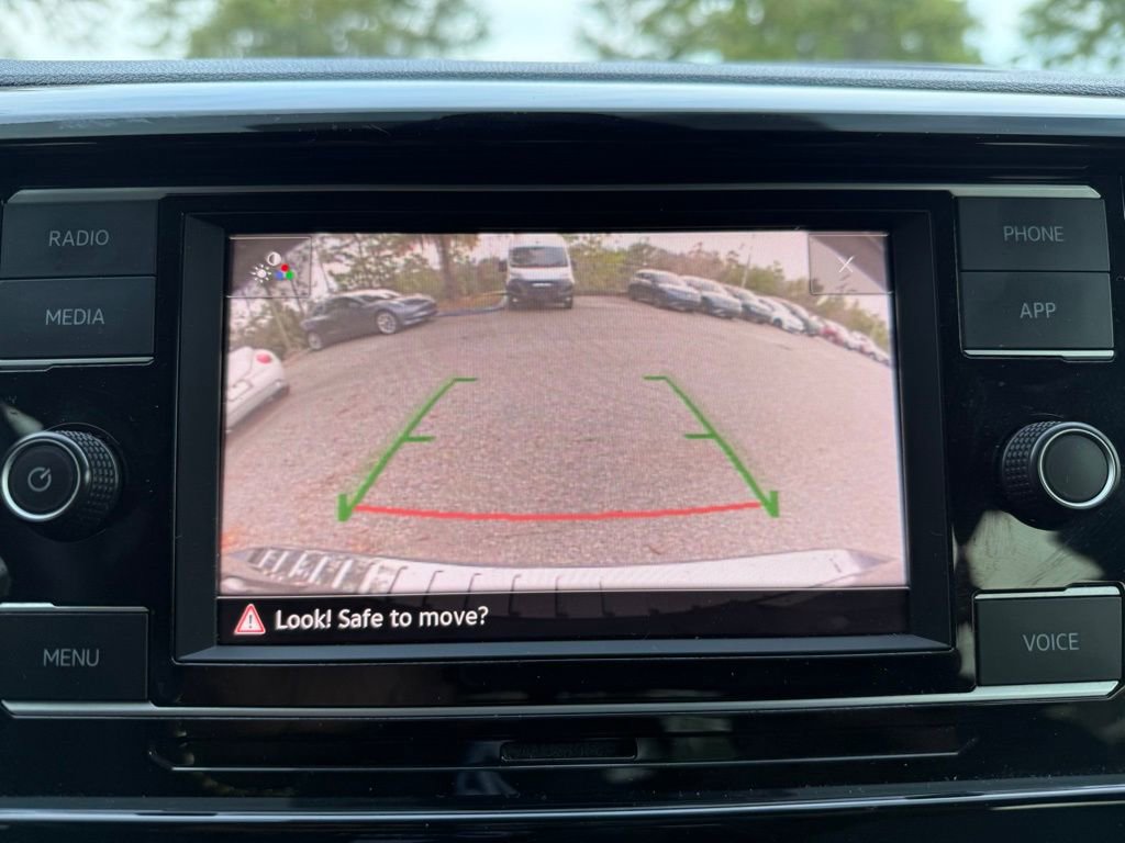 Used 2022 Volkswagen Taos S image 28