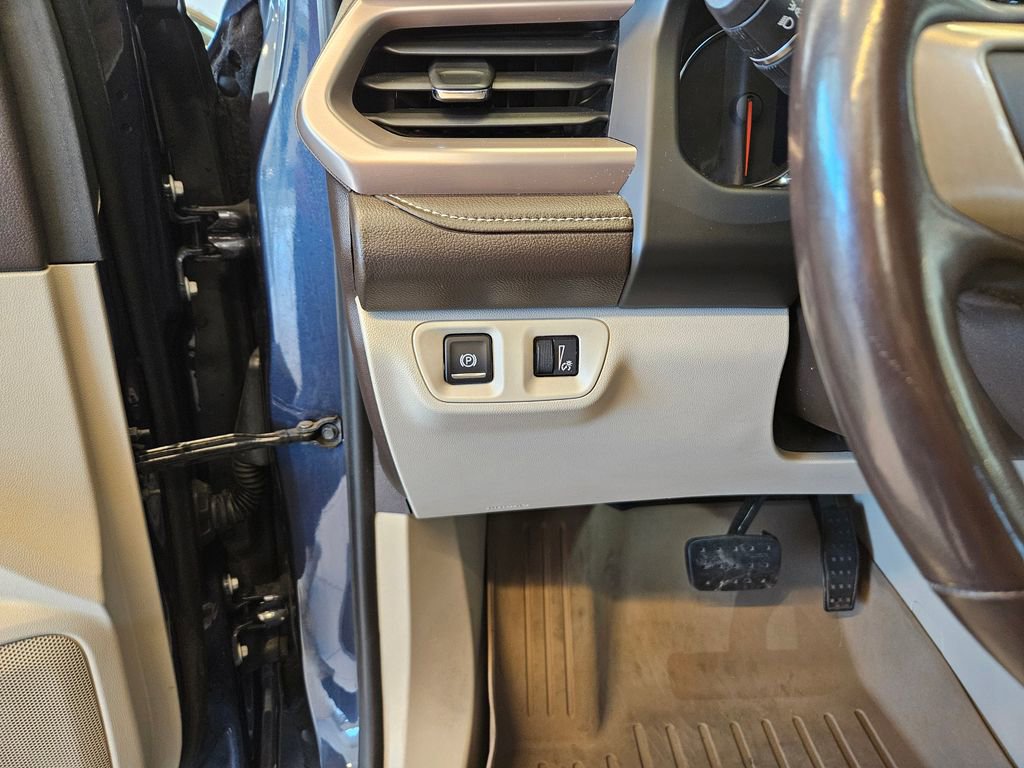 Used 2018 GMC Acadia Denali w/ LPO, Cargo Package image 16