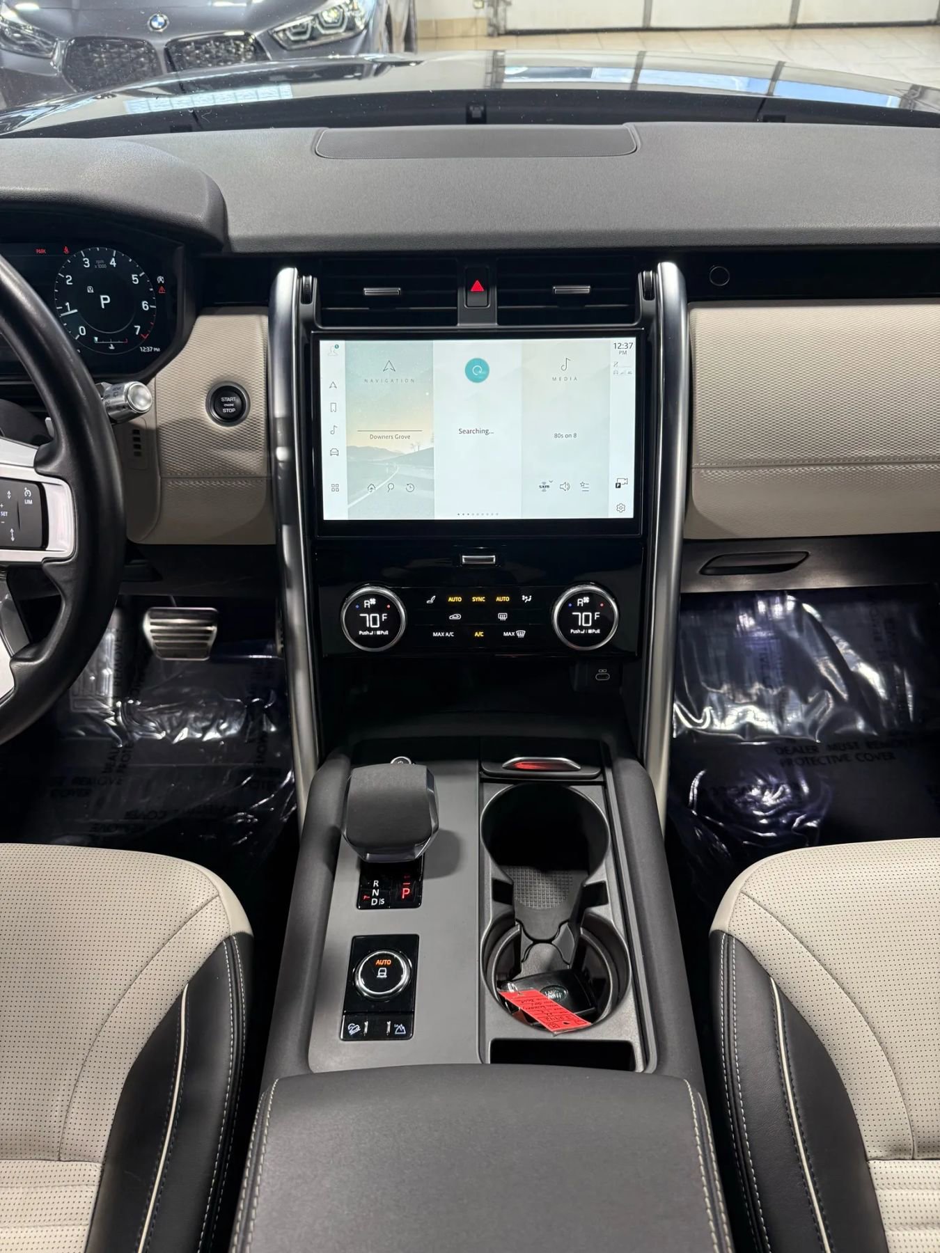Used 2022 Land Rover Discovery HSE R-Dynamic image 3