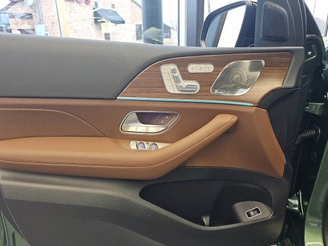 New 2026 Mercedes-Benz GLE 580 4MATIC image 16