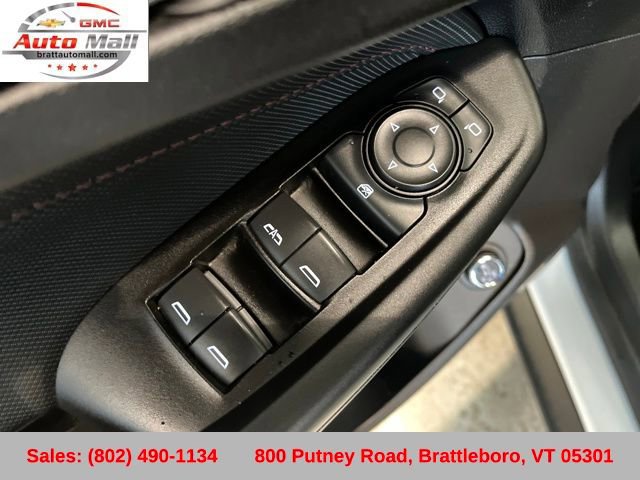 Used 2021 Chevrolet TrailBlazer RS w/ Sun and Liftgate Package image 13