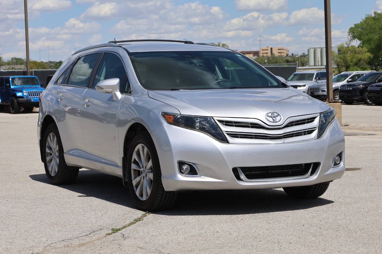 Used 2013 Toyota Venza LE AWD/4WD image 4