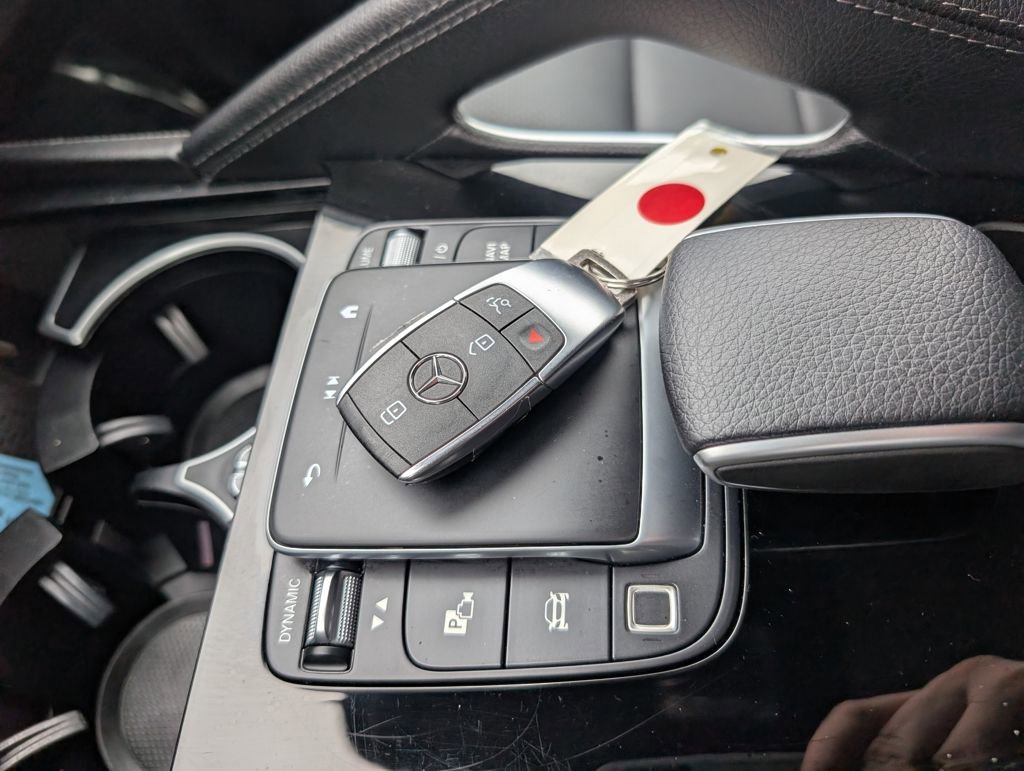 Used 2025 Mercedes-Benz GLE 350 4MATIC image 34