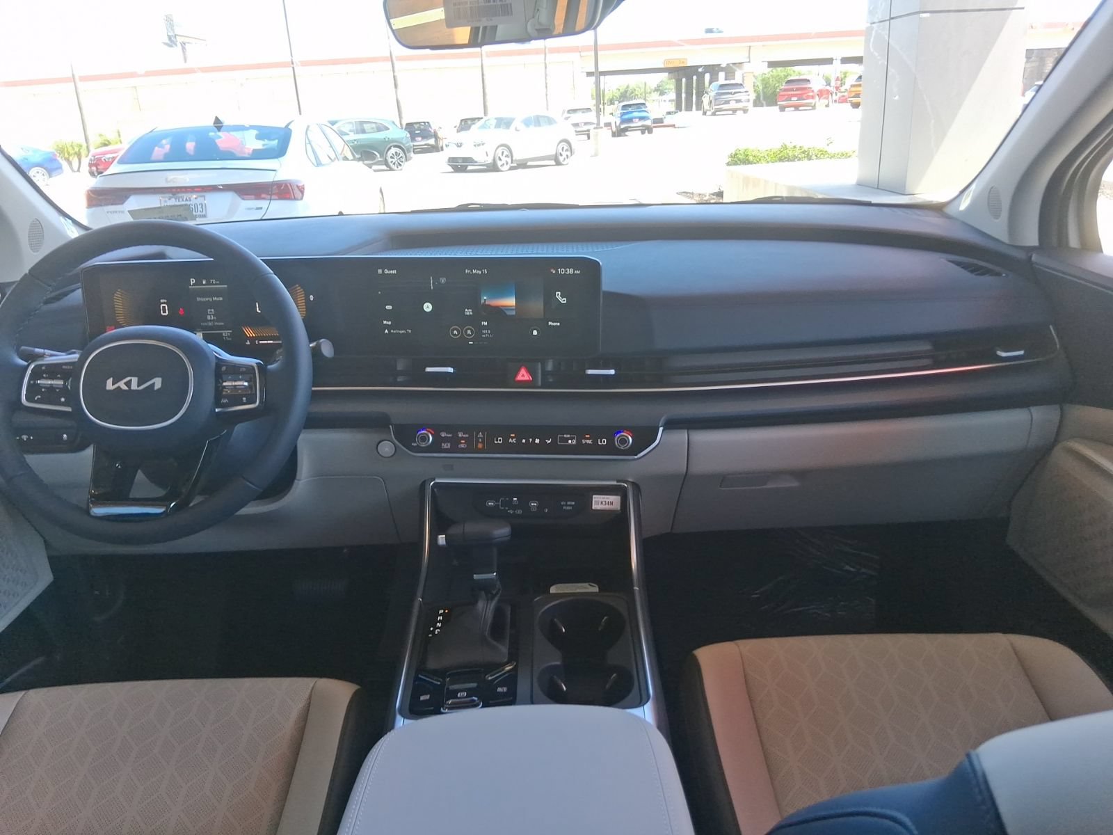 New 2026 Kia Carnival EX FWD image 9