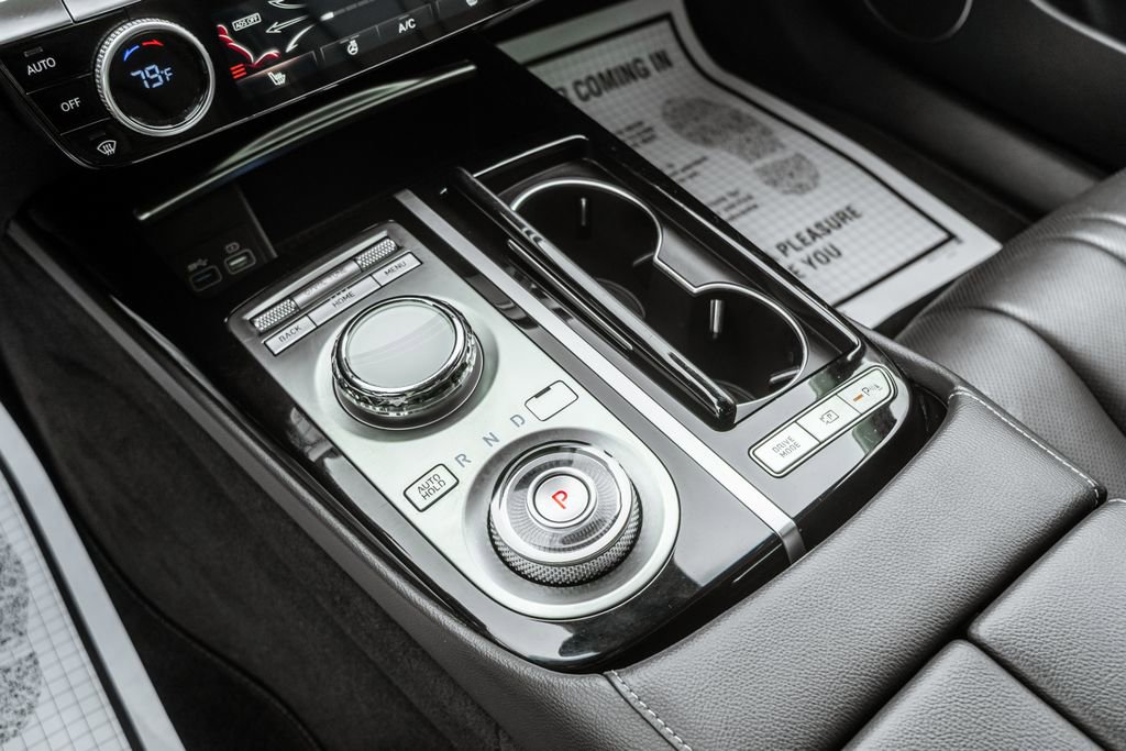 Used 2023 Genesis G80 2.5T image 21