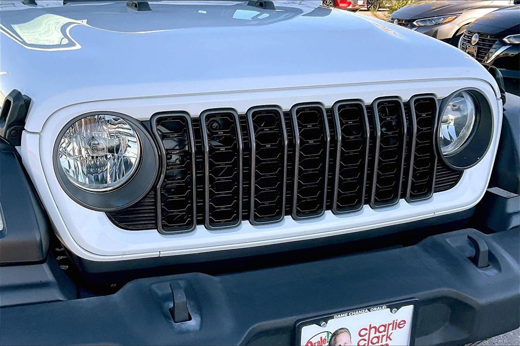 Used 2024 Jeep Wrangler Sport S image 26