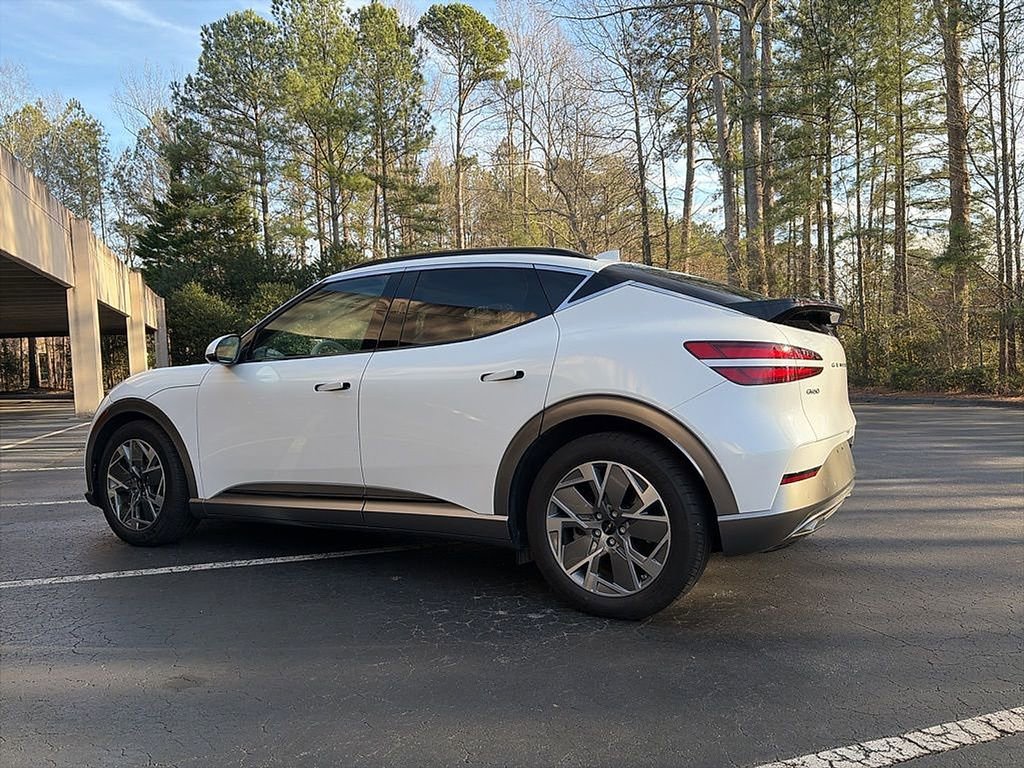 Used 2025 Genesis GV60 RWD image 4