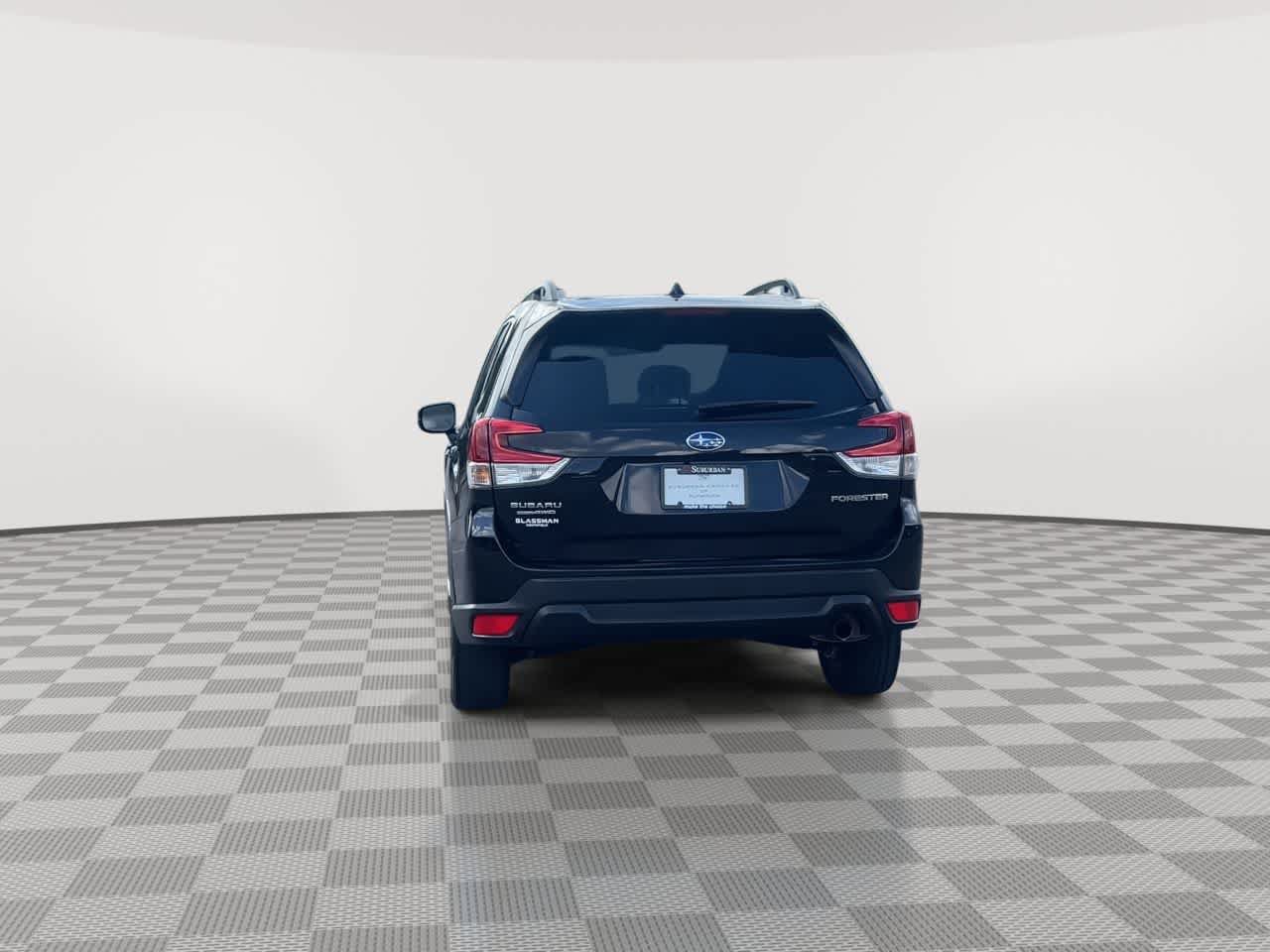 Used 2022 Subaru Forester Limited AWD/4WD image 7