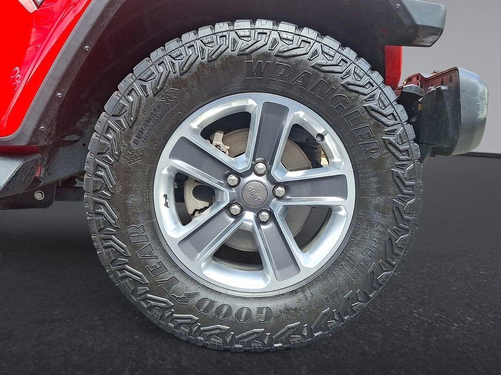 Used 2018 Jeep Wrangler Unlimited Sahara image 26