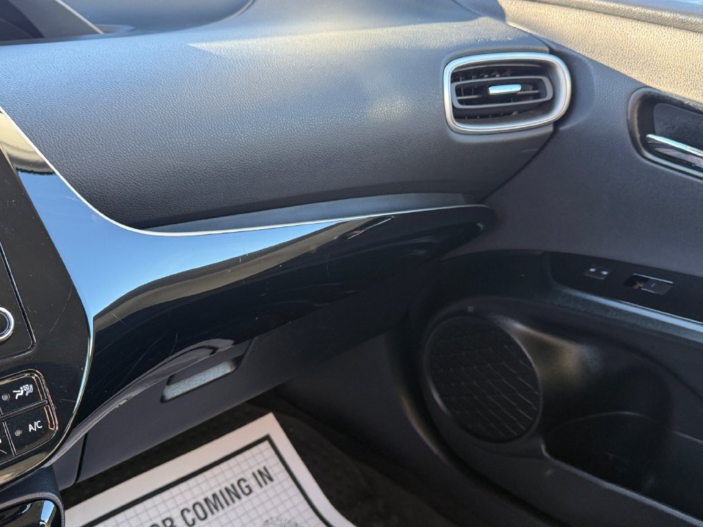 Used 2022 Toyota Prius Prime LE FWD image 28