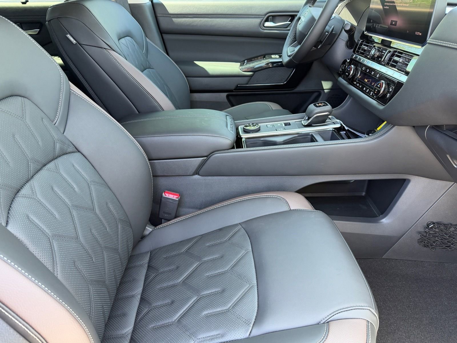 New 2026 Nissan Pathfinder Platinum image 12