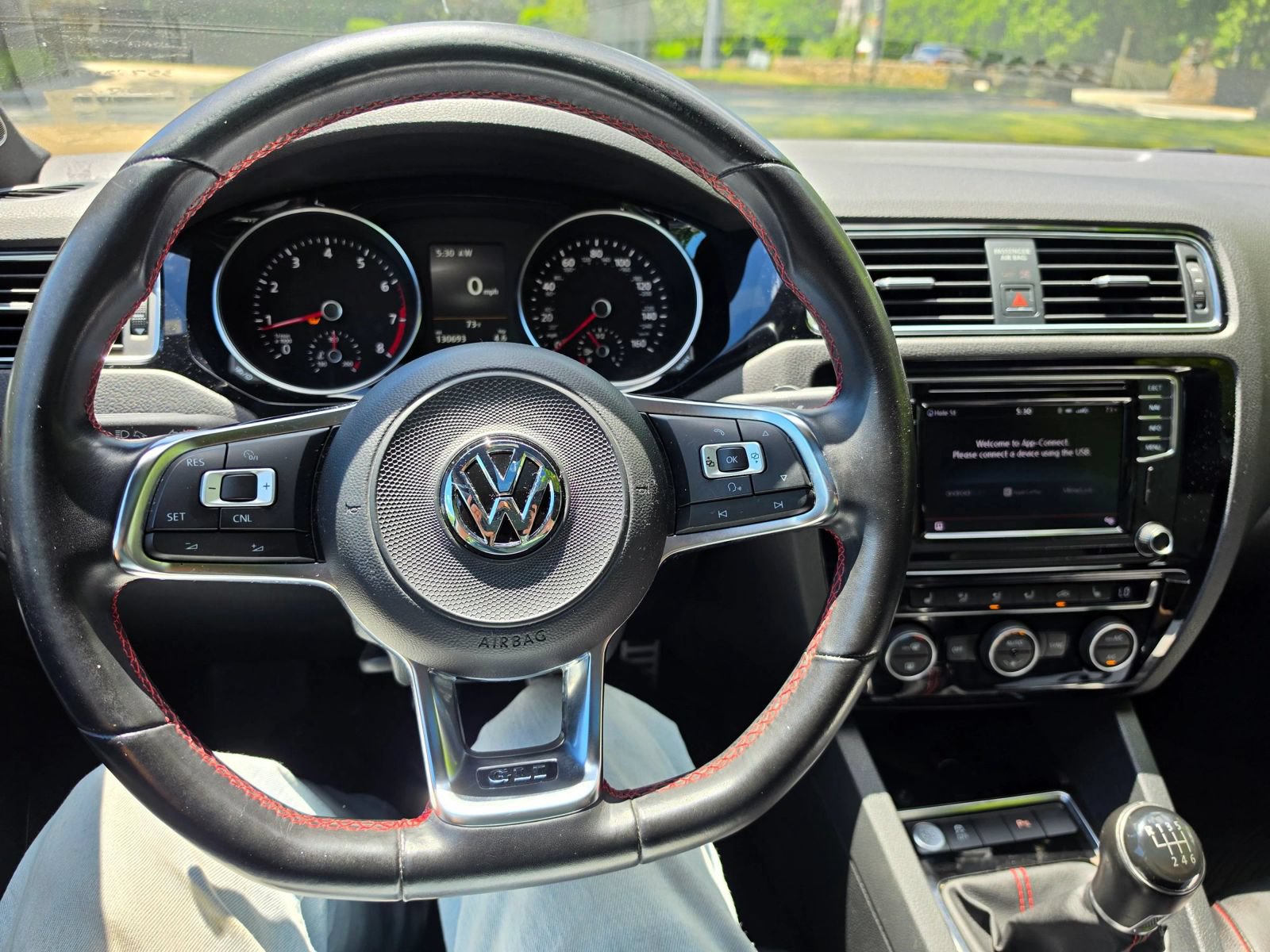 Used 2017 Volkswagen Jetta GLI FWD image 17