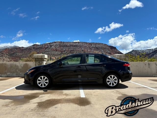 Used 2024 Toyota Corolla LE FWD image 4