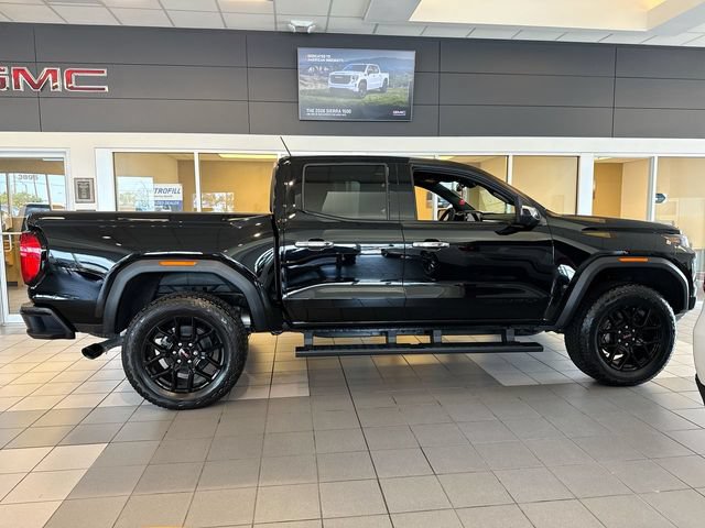 New 2026 GMC Canyon Denali w/ LPO, Denali Black Edition AWD/4WD image 5