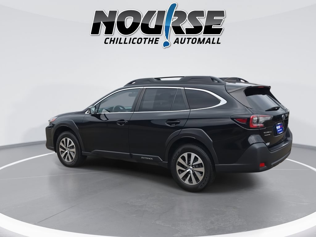 Used 2023 Subaru Outback Premium AWD/4WD image 6