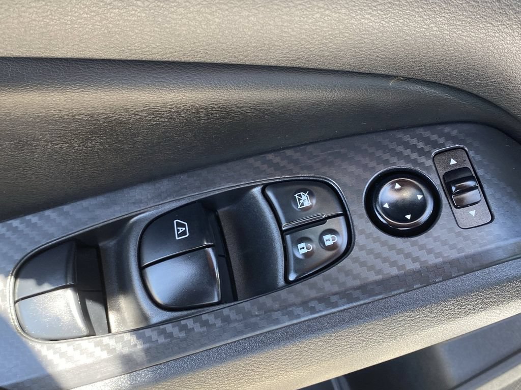 Used 2025 Nissan Altima 2.5 S FWD image 24