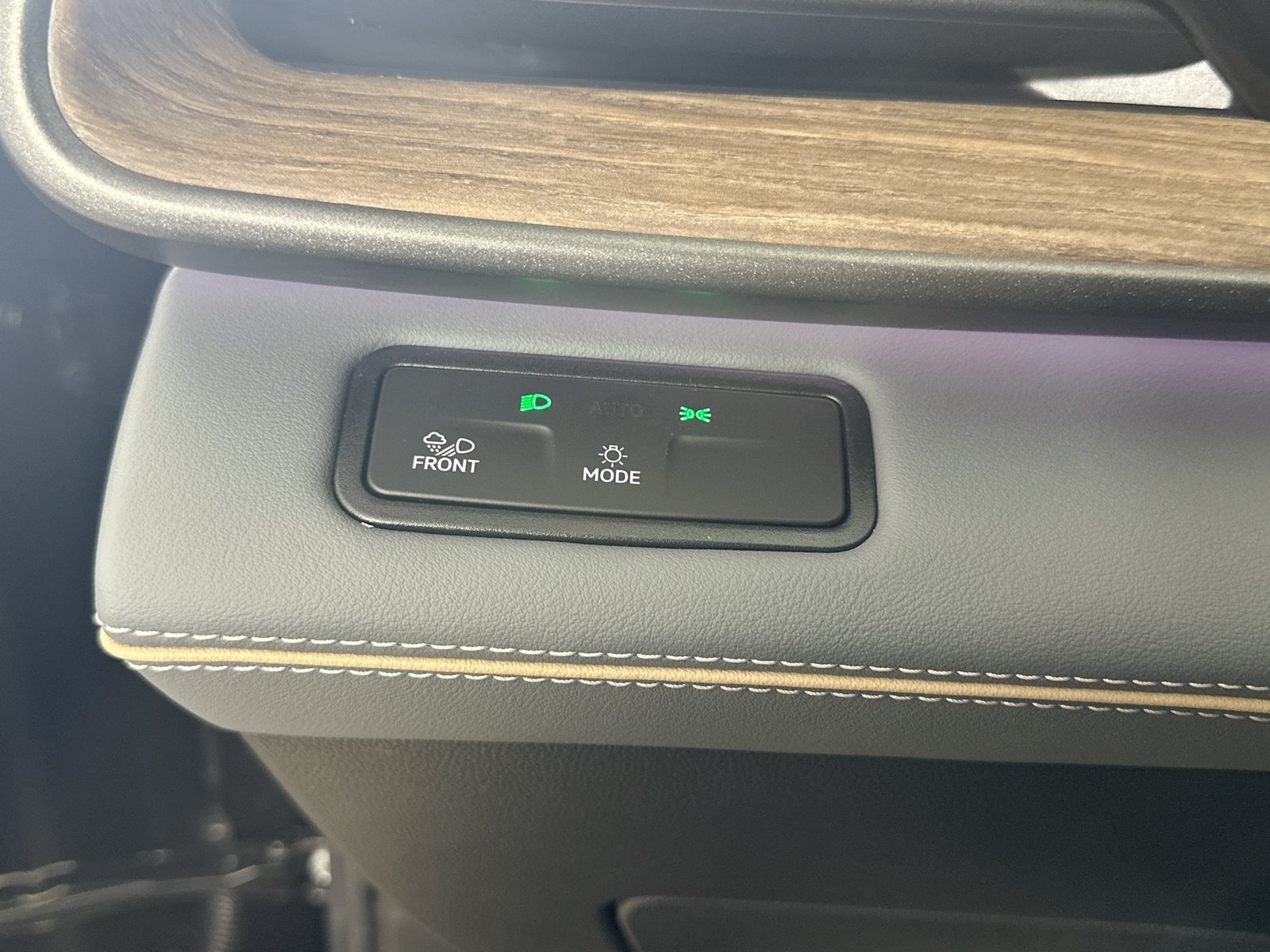 New 2027 Volkswagen Atlas SE AWD/4WD image 26