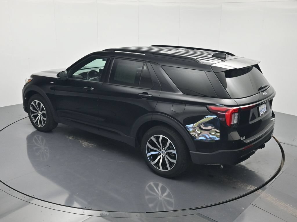 Used 2025 Ford Explorer ST-Line AWD/4WD image 35