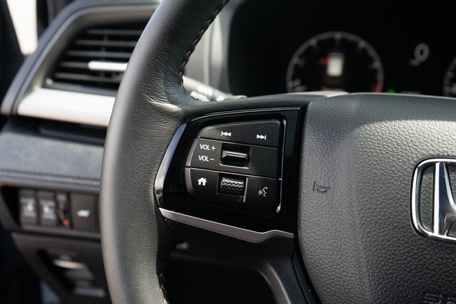 Used 2025 Honda Odyssey Sport-L image 26