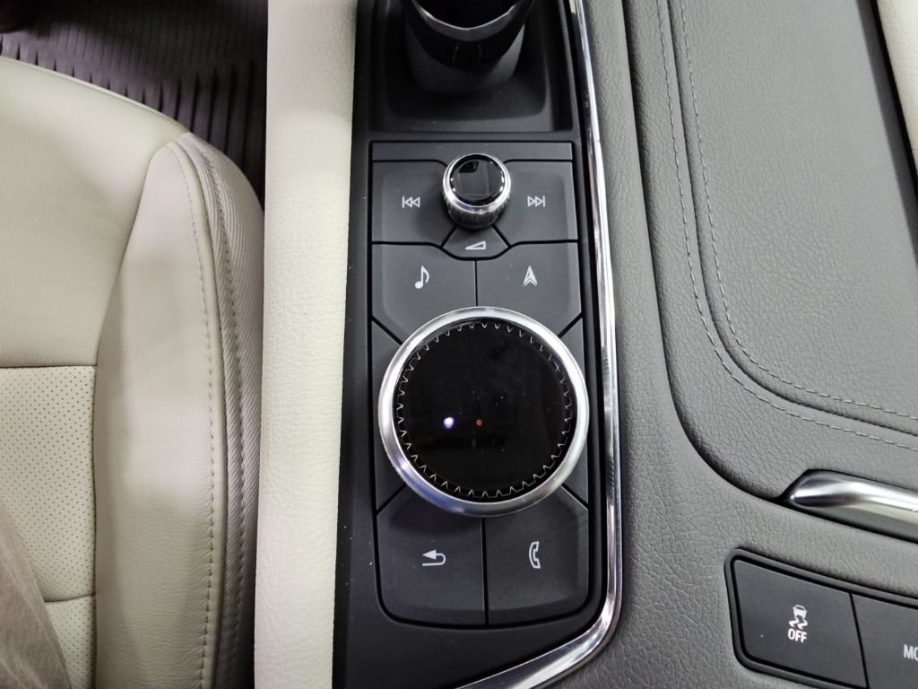 Used 2024 Cadillac XT6 Premium Luxury AWD/4WD image 23