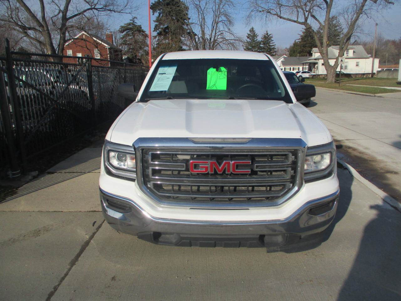 Used 2017 GMC Sierra 1500 2WD Regular Cab image 3