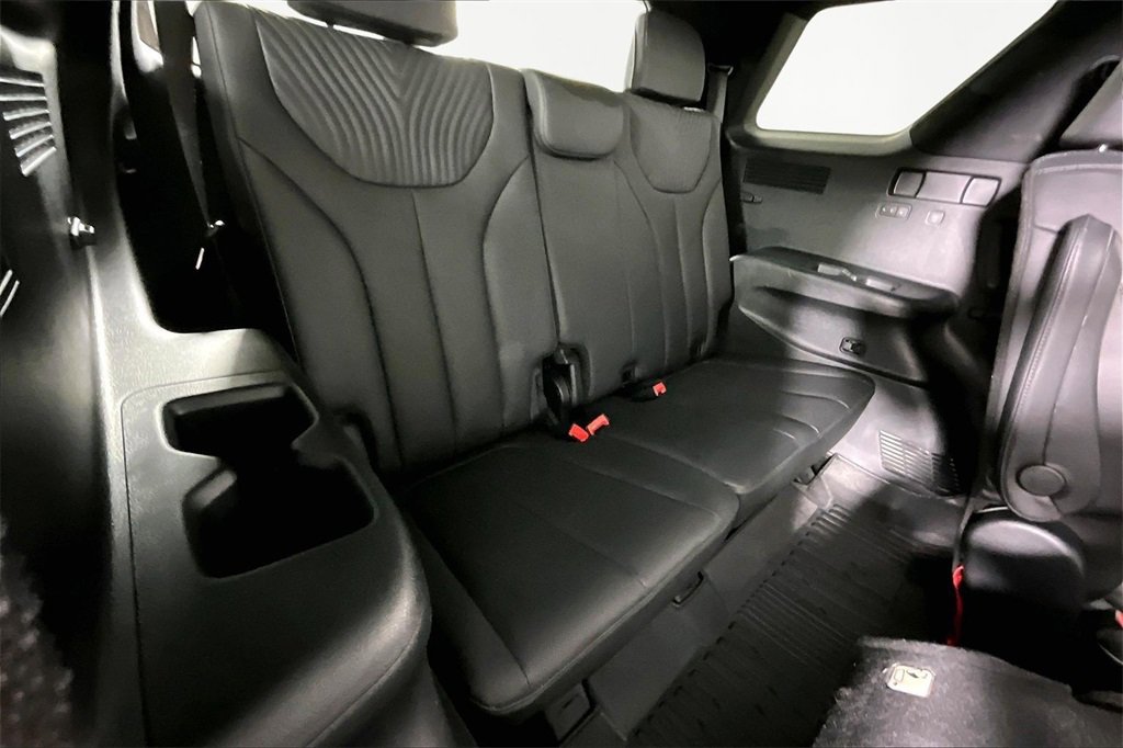 Used 2024 Hyundai Palisade Calligraphy image 25