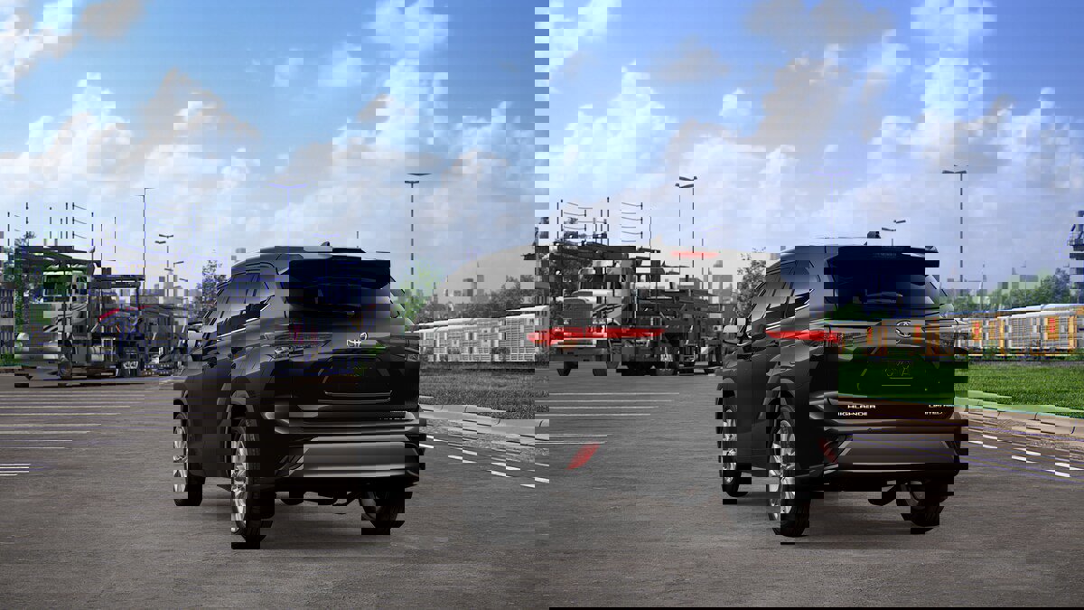 New 2026 Toyota Highlander Limited image 7