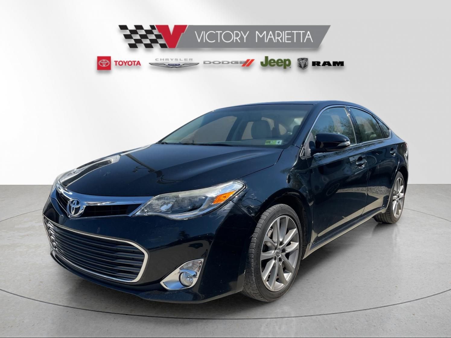 Used 2015 Toyota Avalon XLE Touring image 1