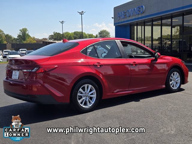 Used 2025 Toyota Camry LE FWD image 3