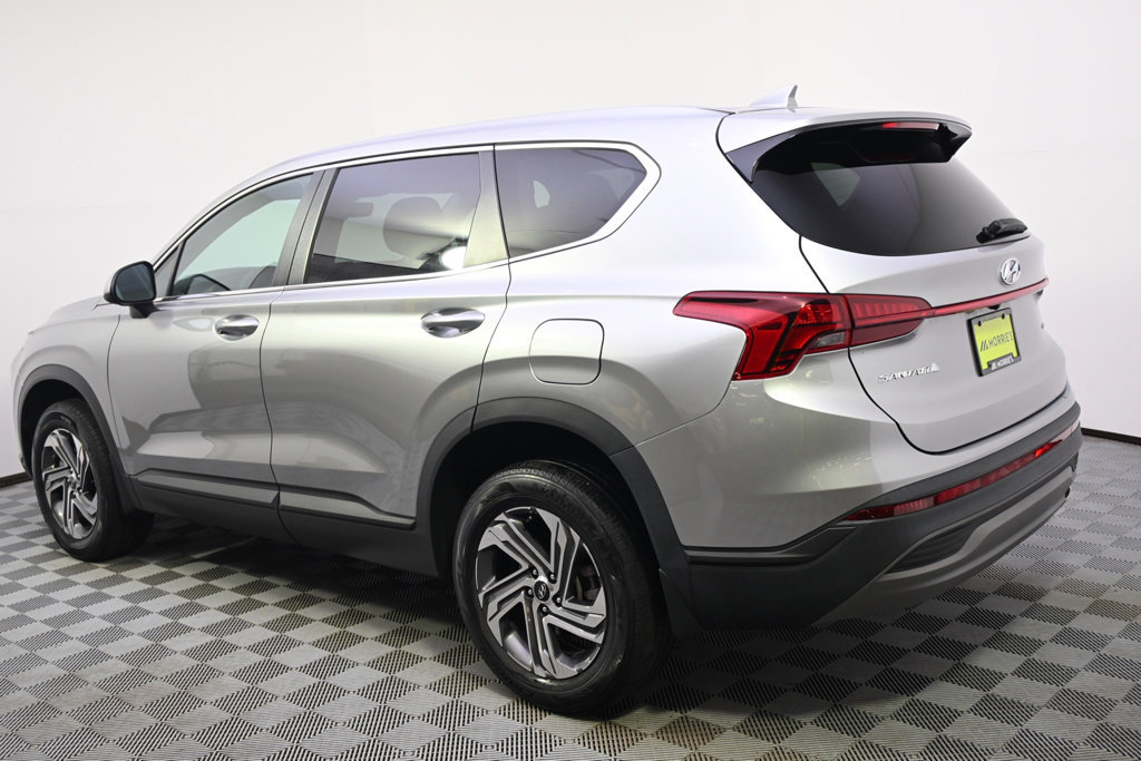 Used 2023 Hyundai Santa Fe SE w/ Cargo Package AWD/4WD image 3