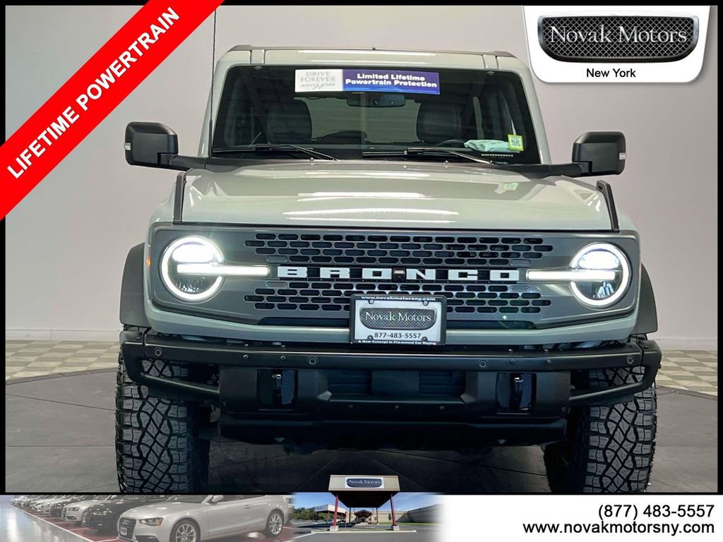 Used 2022 Ford Bronco Badlands image 2
