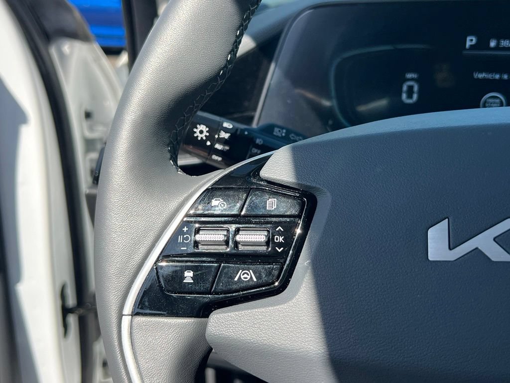 Certified 2024 Kia Niro FWD image 20
