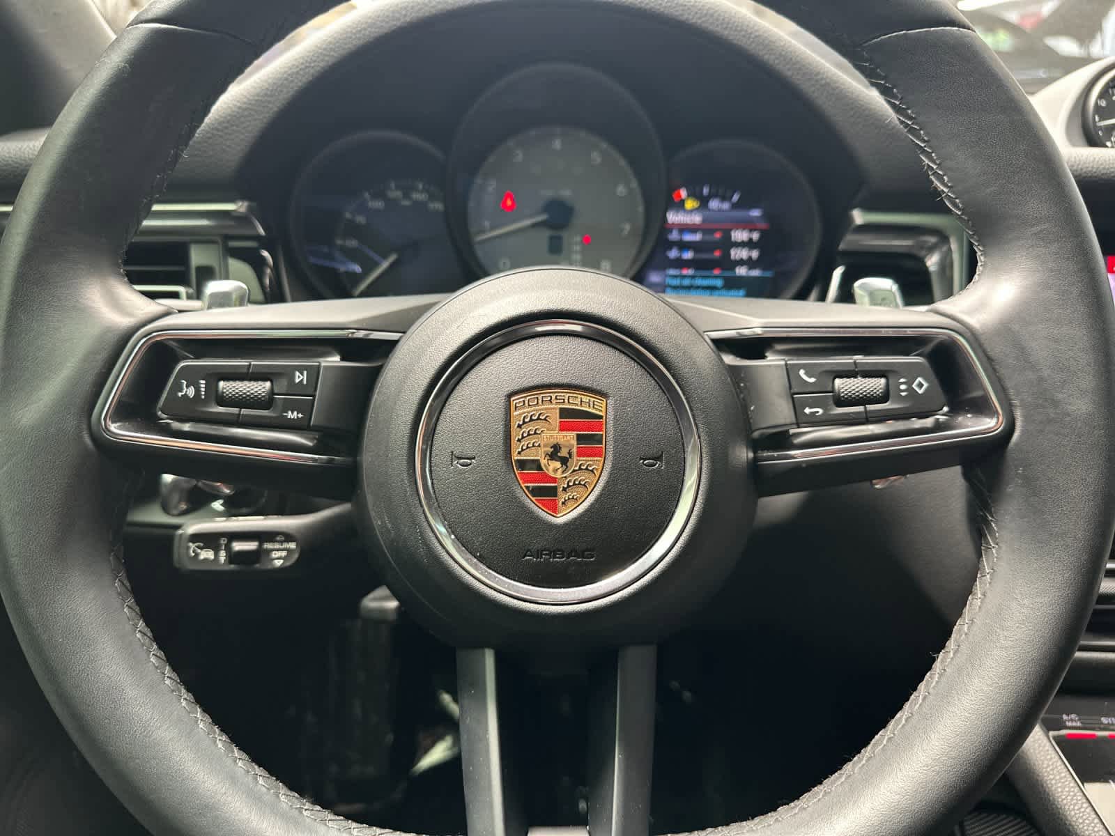 Certified 2024 Porsche Macan S AWD/4WD image 26