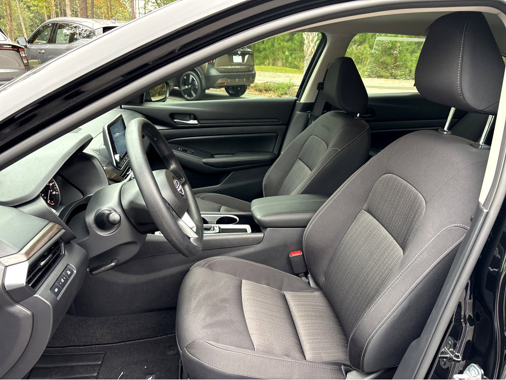 New 2024 Nissan Altima 2.5 SV image 21