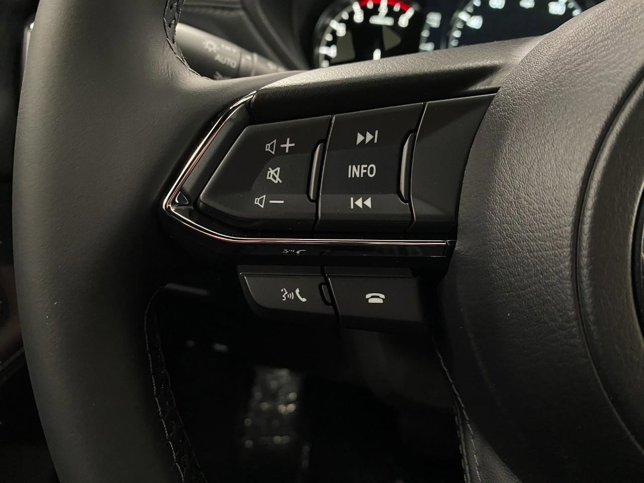 New 2025 MAZDA CX-5 Signature image 16