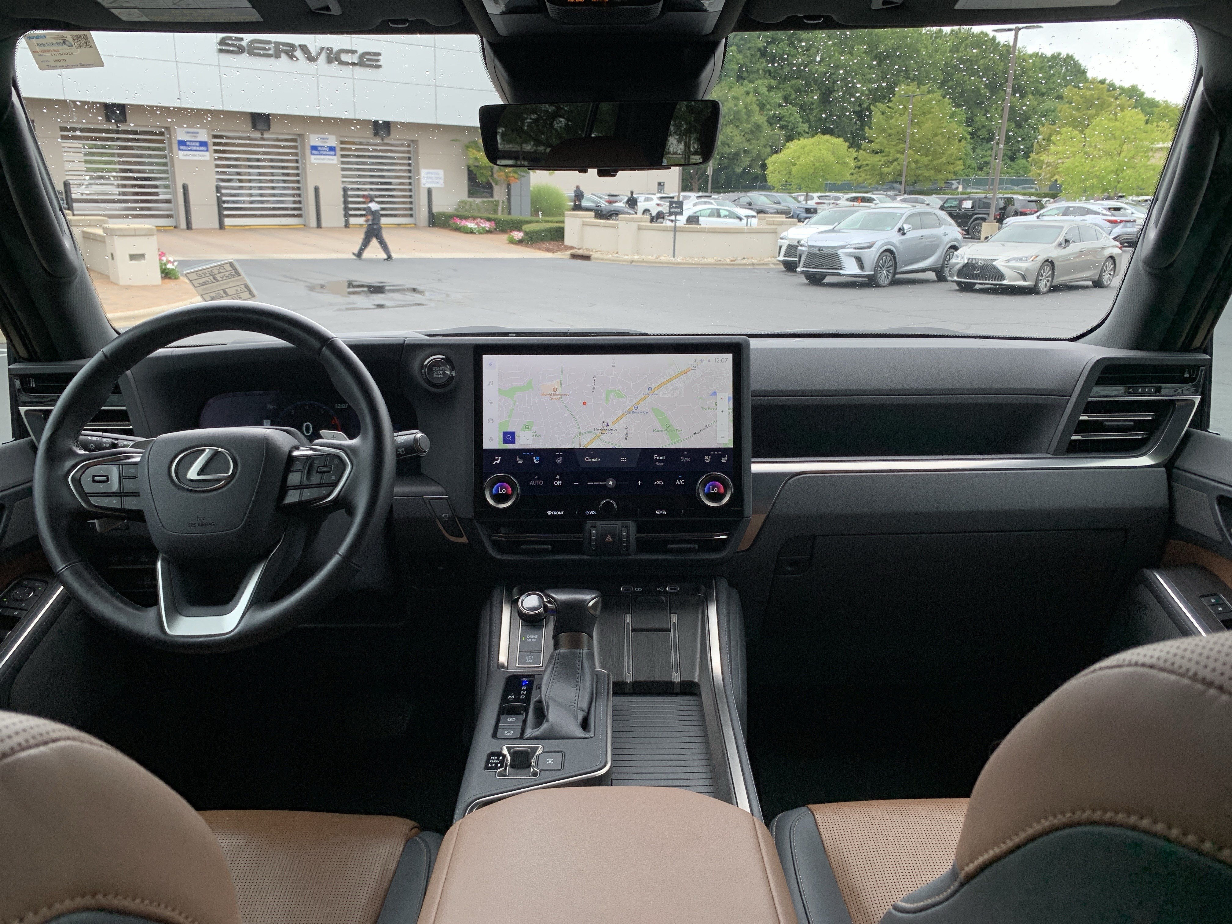 Used 2024 Lexus GX 550 w/ Accessory Package (2T) AWD/4WD image 30
