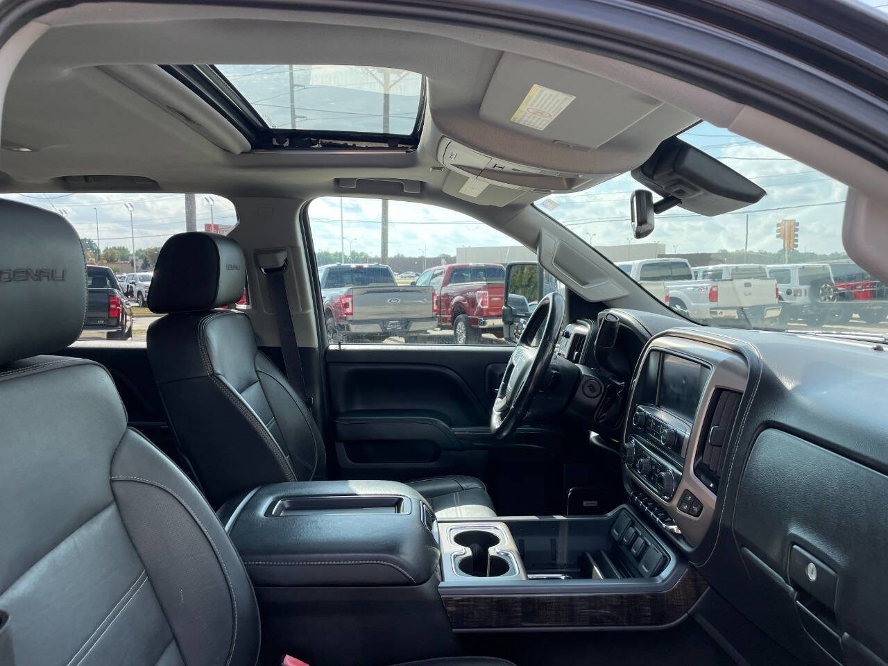 Used 2015 GMC Sierra 3500 Denali w/ Duramax Plus Package image 32