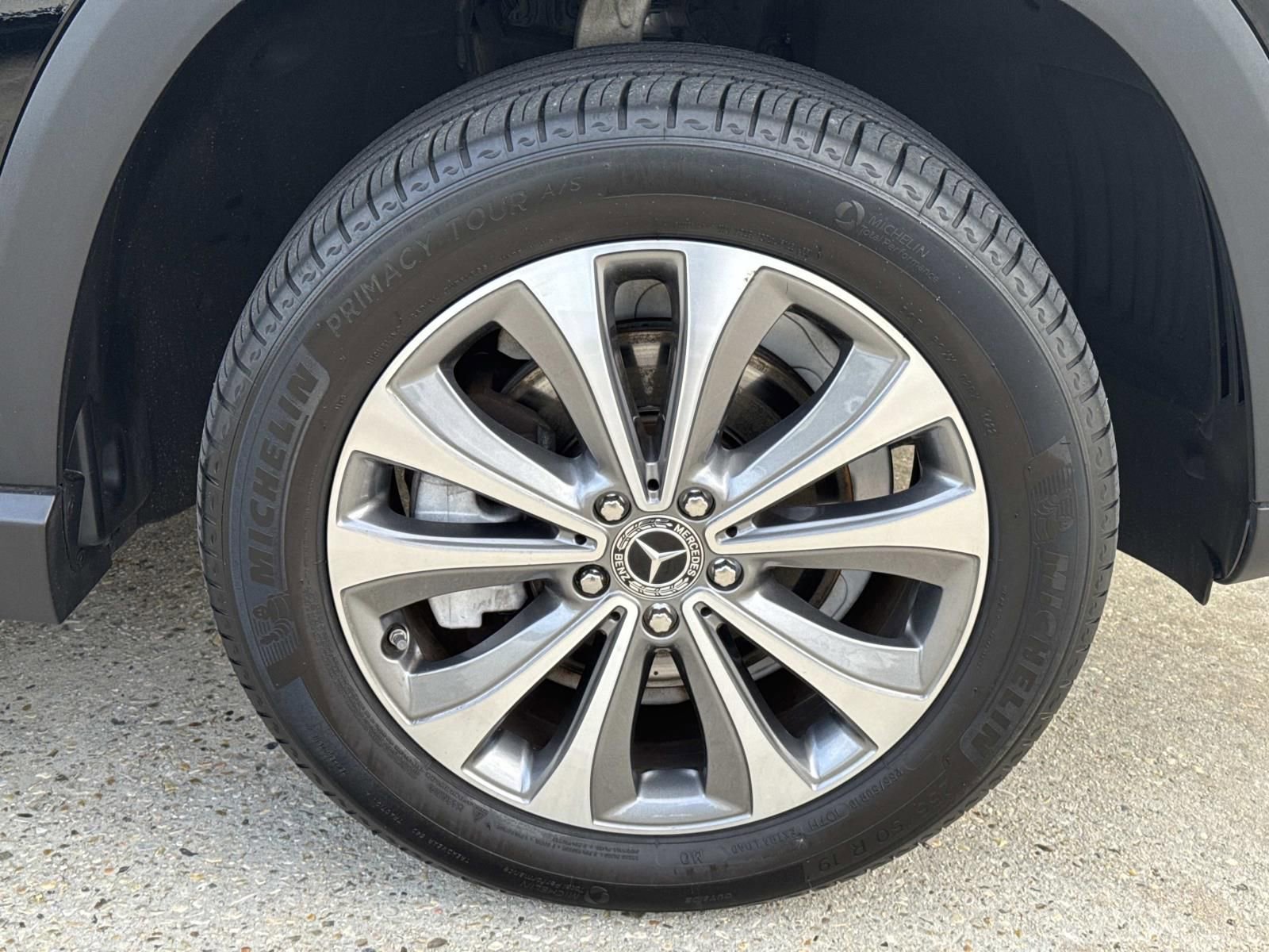 Used 2020 Mercedes-Benz GLE 350 4MATIC image 4