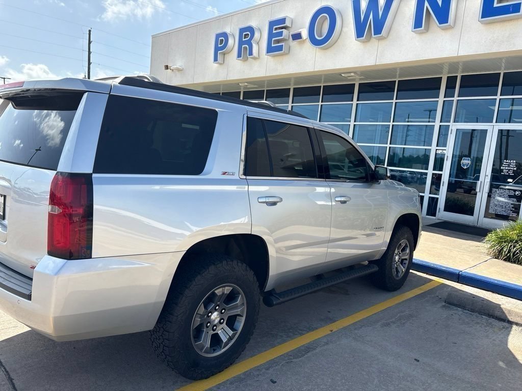 Used 2017 Chevrolet Tahoe LT w/ Luxury Package AWD/4WD image 9