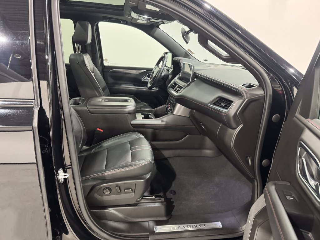 Used 2021 Chevrolet Tahoe RST w/ Luxury Package AWD/4WD image 21