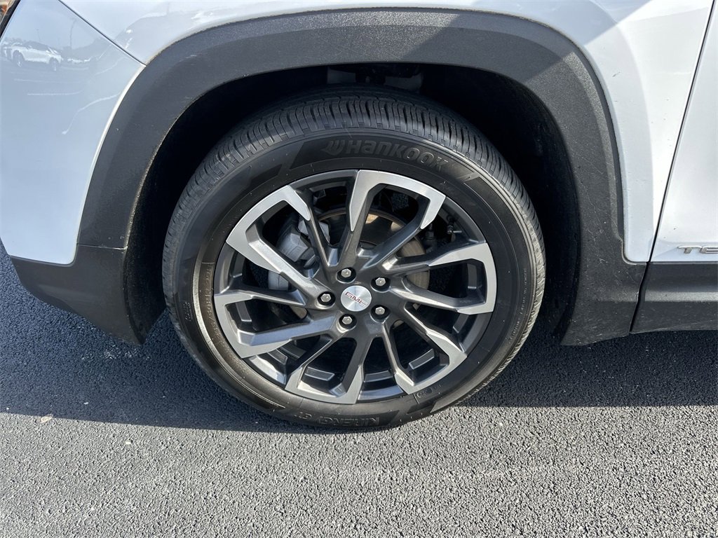 Used 2023 GMC Terrain SLT w/ Tech Package image 10