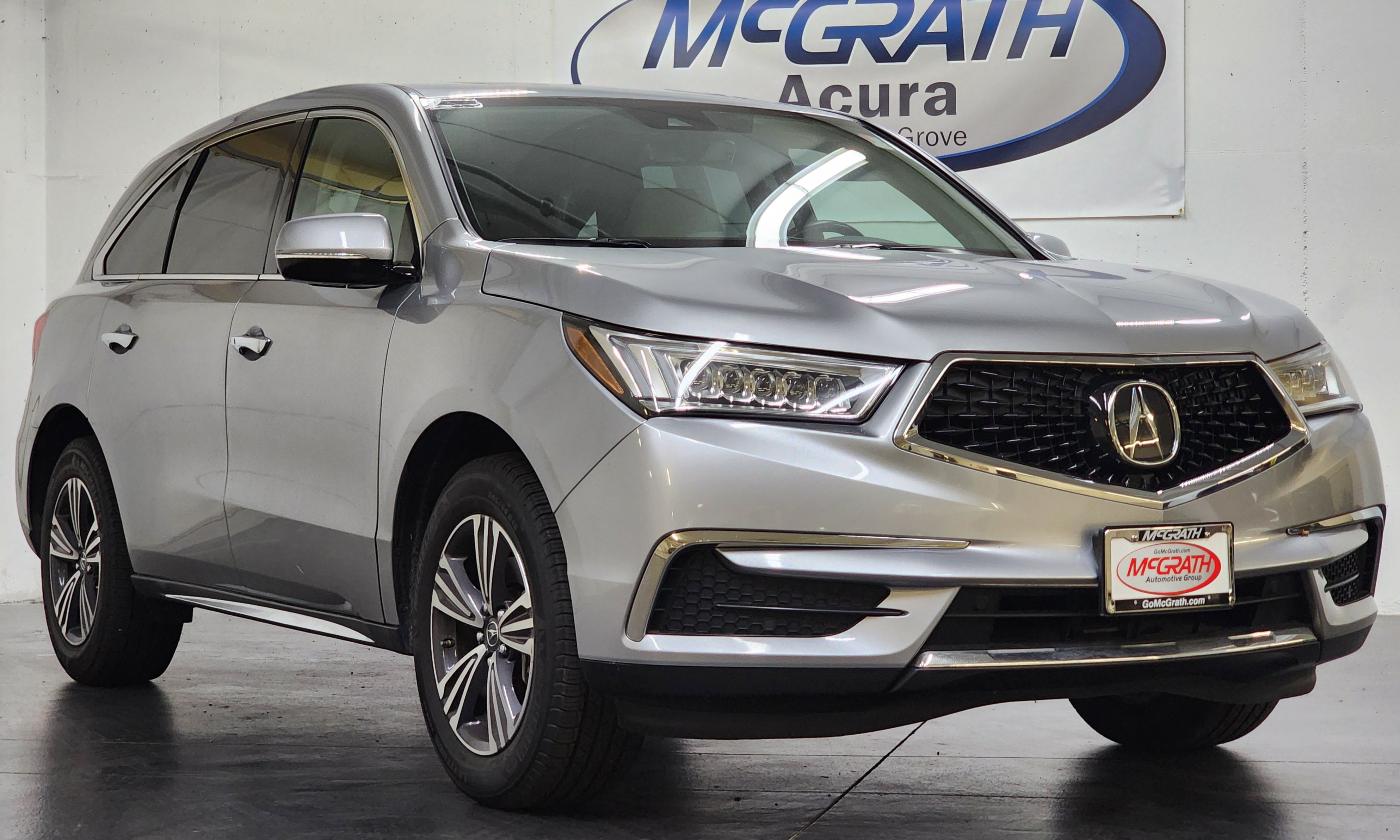 Used 2018 Acura MDX SH-AWD image 2