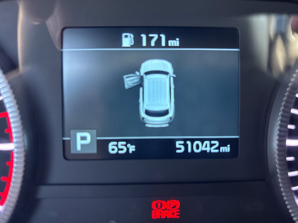 Certified 2022 Kia Telluride EX w/ EX Premium Package AWD/4WD image 16