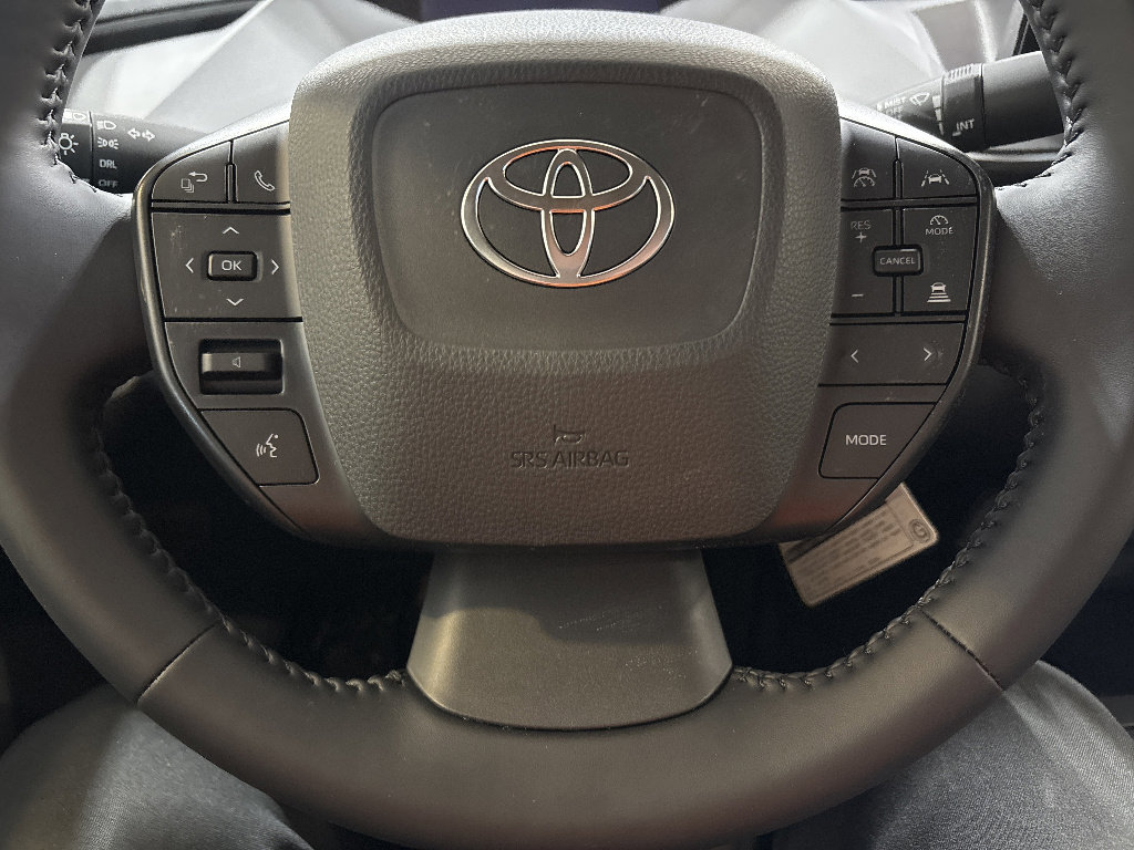 New 2026 Toyota Prius LE FWD image 16