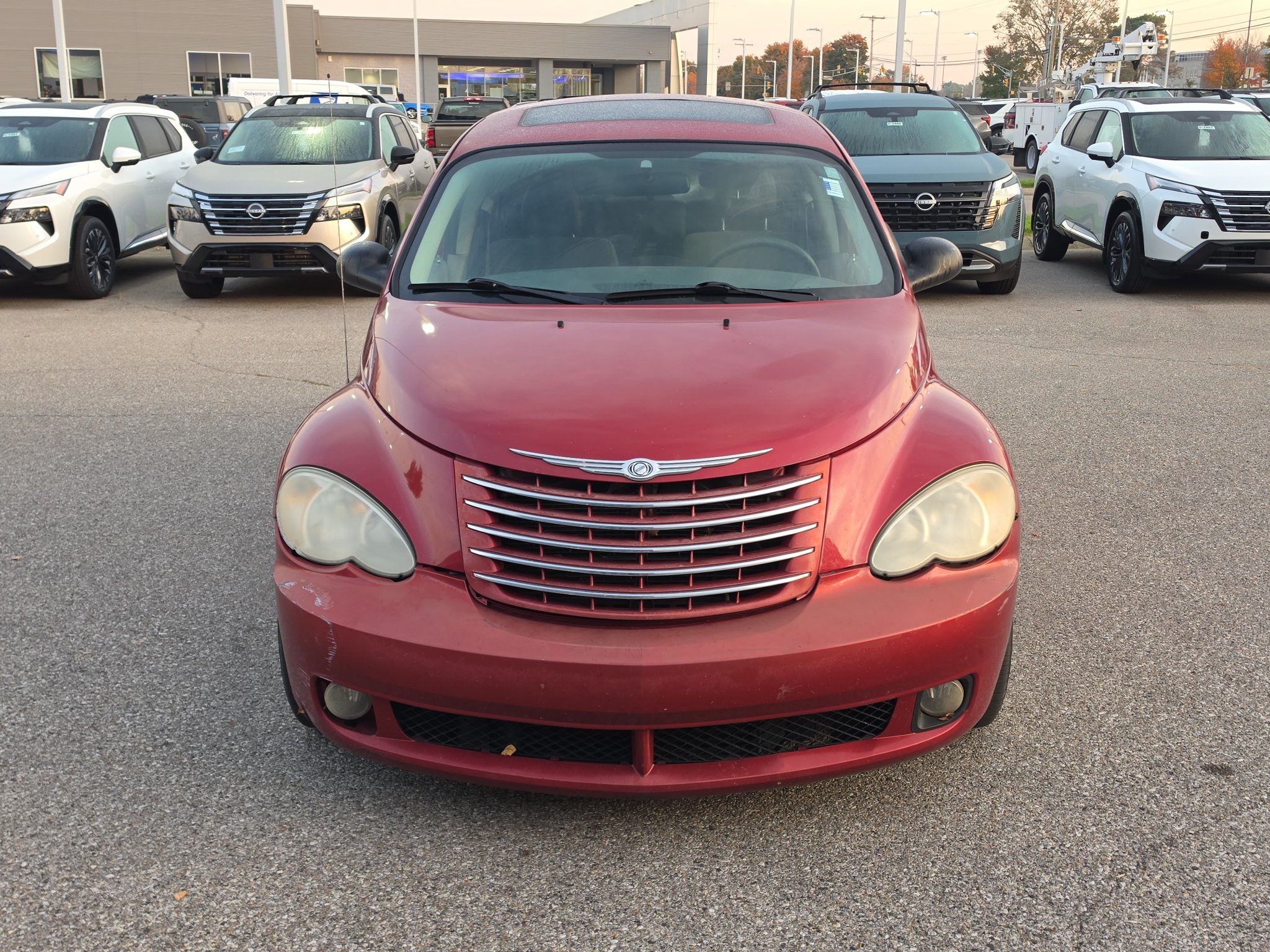 Used 2006 Chrysler PT Cruiser Limited FWD image 2