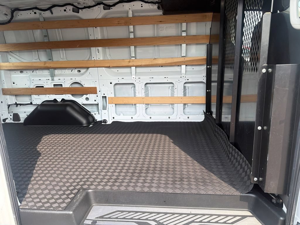 Used 2024 Ford Transit 250 Low Roof w/ Exterior Upgrade Package RWD image 22