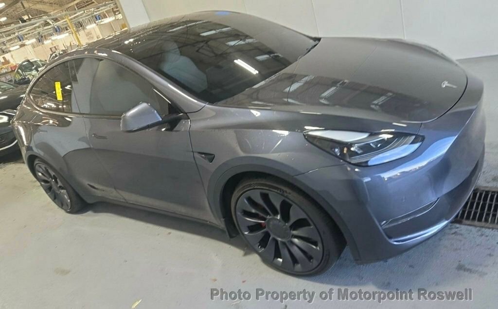 Used 2021 Tesla Model Y Performance AWD/4WD image 3