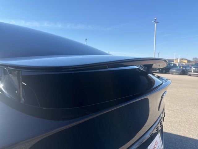 Used 2022 Tesla Model X image 11