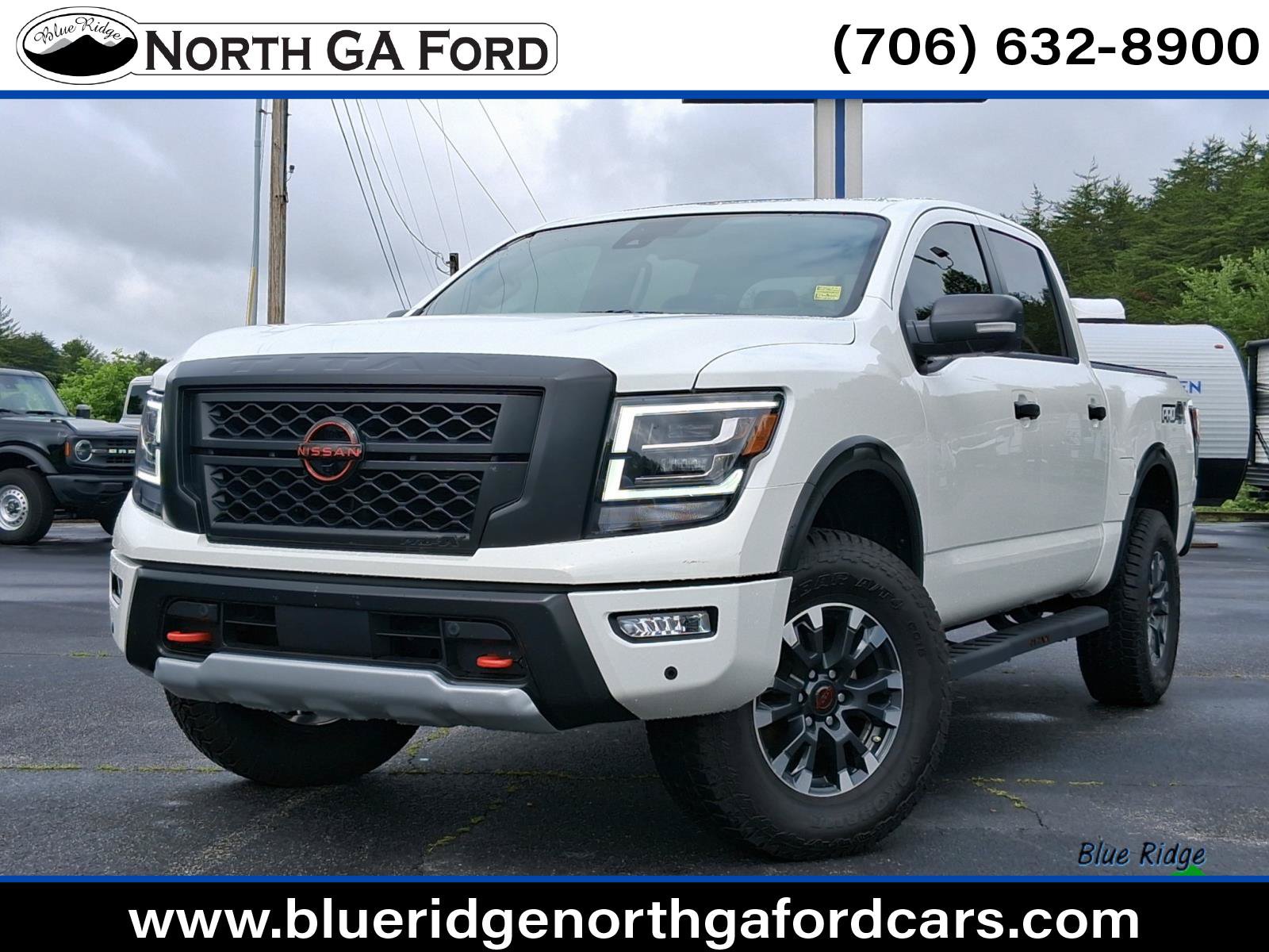 Used 2024 Nissan Titan PRO-4X w/ Pro-4x Convenience Package AWD/4WD image 1